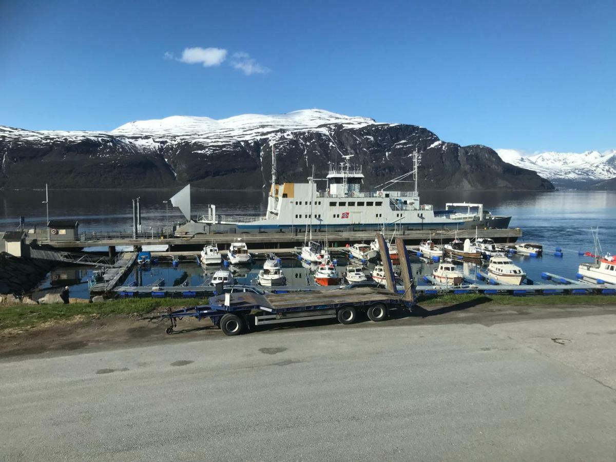 Anton Antonsens Veg 18 Leilighet Nr2 Apartment Olderdalen Bagian luar foto